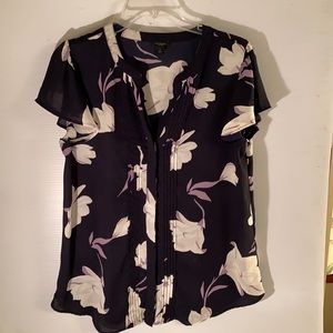 Ann Taylor short sleeved dressy blouse